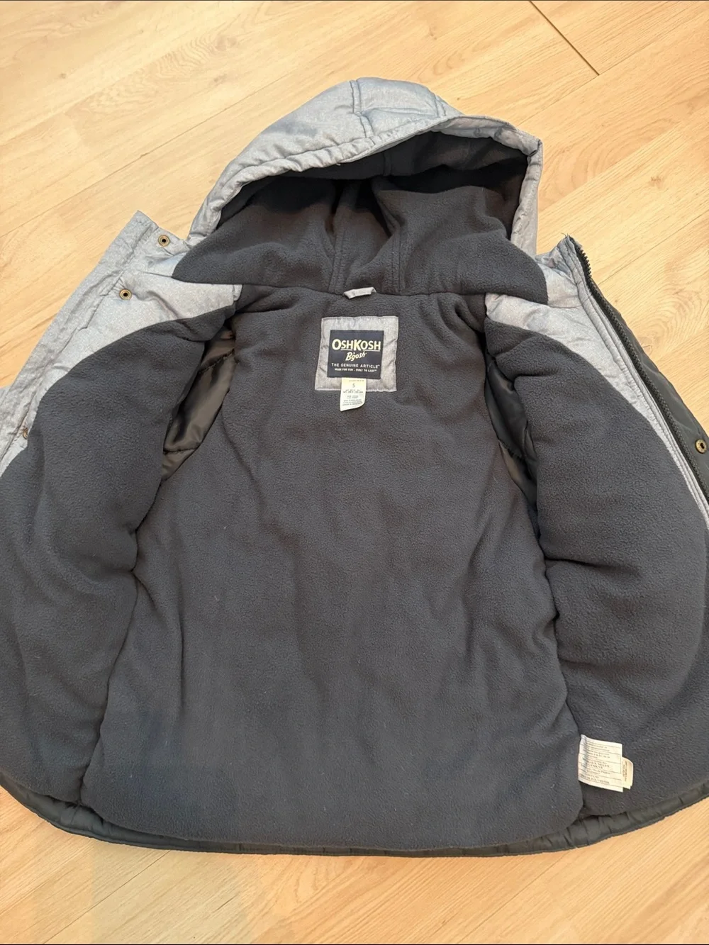 OshKosh B'gosh Kids 5 Two-Tone Hooded Puffer Jacket in Gray and Black
